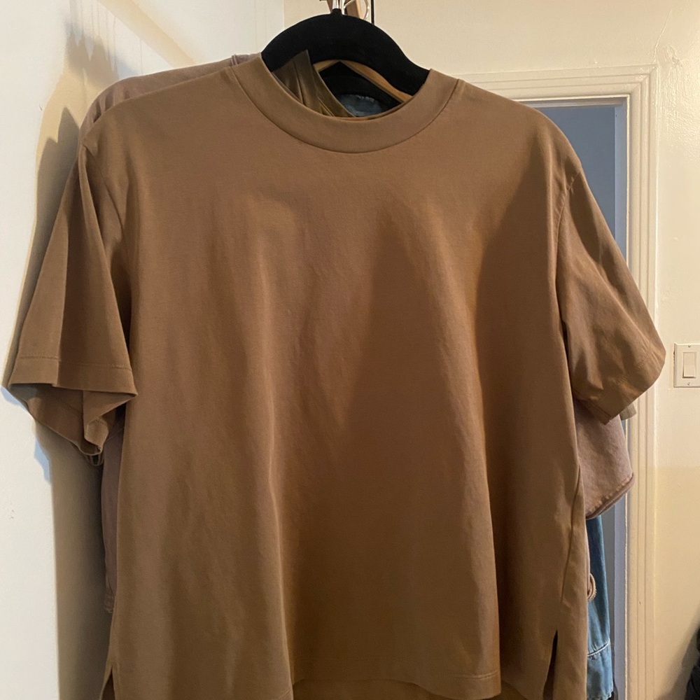 Uniqlo AIRIsm Short Sleeve Tee